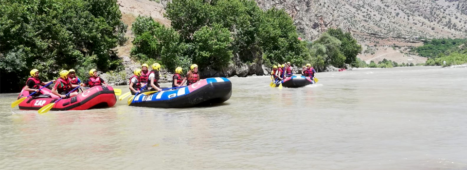 Çukurca’da rafting şampiyonası hazırlığı