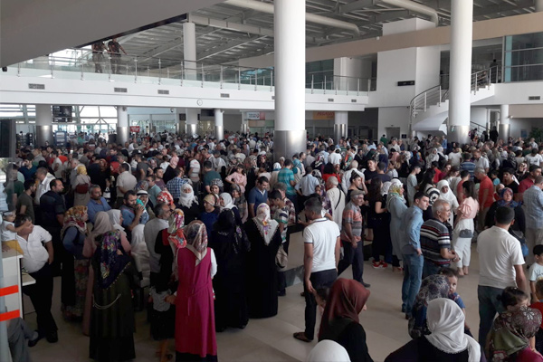 Hacı adayları kutsal topraklara uğurlandı