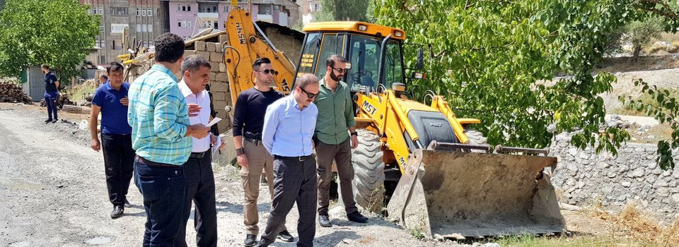 Park çalışmalarını denetledi