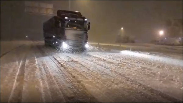 Bitlis’te kar yağışı başladı