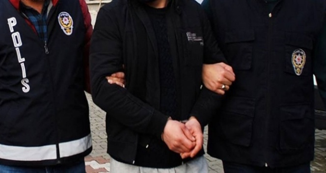 İzmir'de FETÖ'den 10 kişi gözaltında