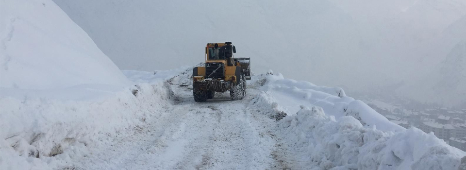 Hakkari ve Yüksekova'da 150 yerleşim yeri kapandı