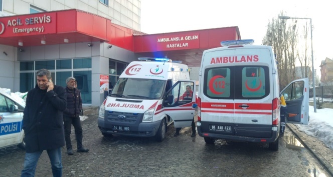 Ağrı'da trafik kazası: 1 ölü, 6 yaralı