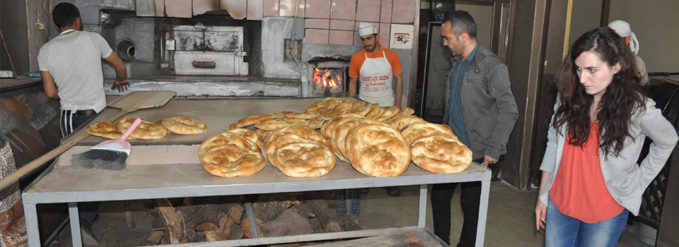 Yüksekova'da ekmek fabrikaları denetlendi