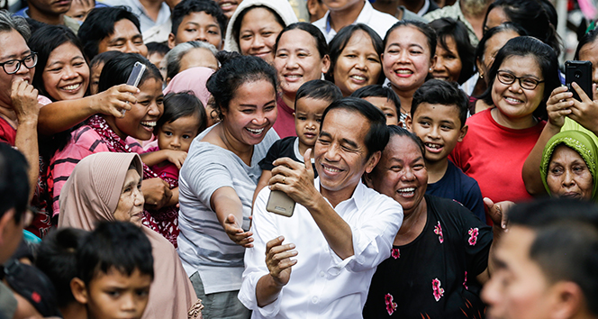 Endonezya'da Widodo yeniden başkan