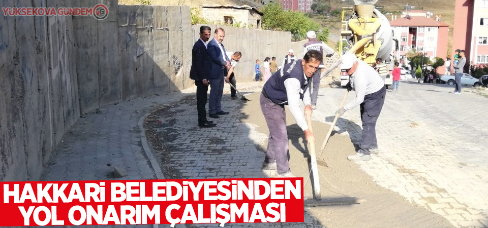 Hakkari Belediyesinden yol onarım çalışması