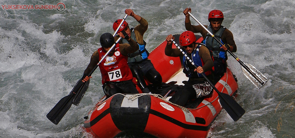 Hakkari rafting takımı kupa ile döndü