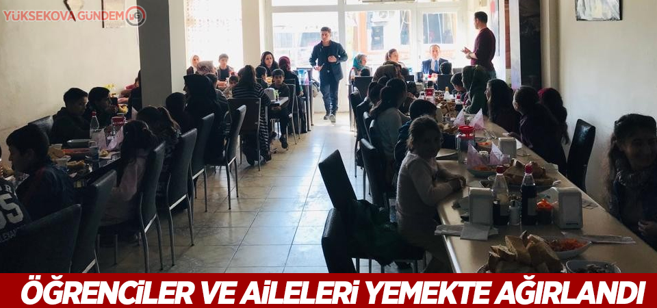 Öğrenciler ve aileleri yemekte ağırlandı