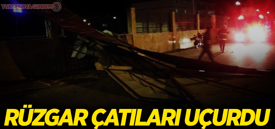 Rüzgar Çatıları Uçurdu