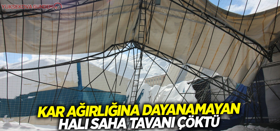 Kar ağırlığına dayanamayan halı saha tavanı çöktü