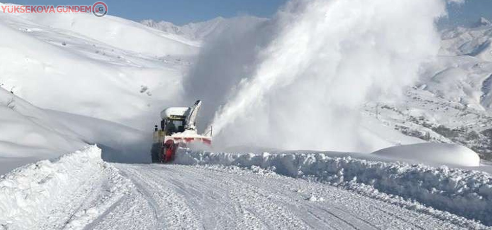 Van'da 930 yerleşim yerinin yolu ulaşıma kapandı