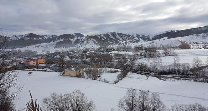 Erzincan'ın yüksek kesimlerinde aralıklı kar yağışı bekleniliyor