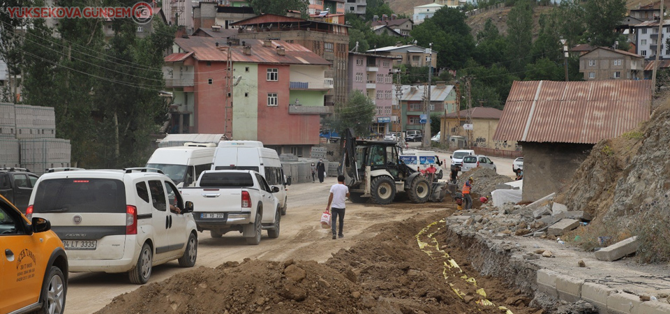 Hakkari’de doğalgaz çalışmaları sürüyor