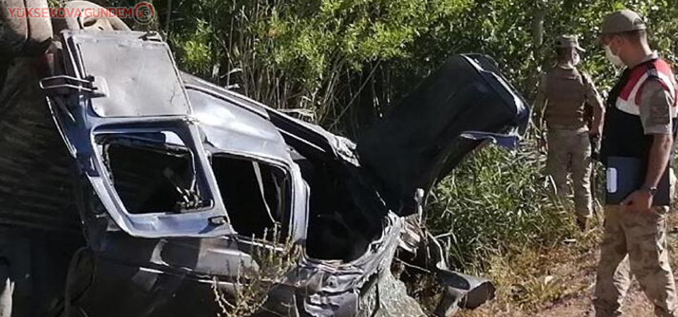 Van'da bayram günü korkunç kaza: 2 ölü, 3 yaralı