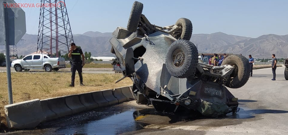 Yüksekova'da Trafik kazası meydana geldi