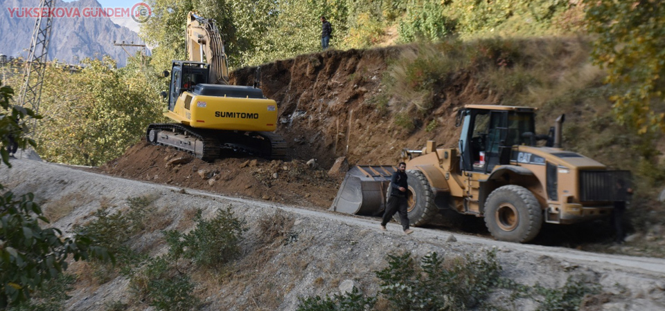 Dağlıca bölgesinde yol yapım ve onarım çalışması