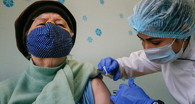 Ukrayna'da günlük korona virüs vaka sayısı rekor tazeledi