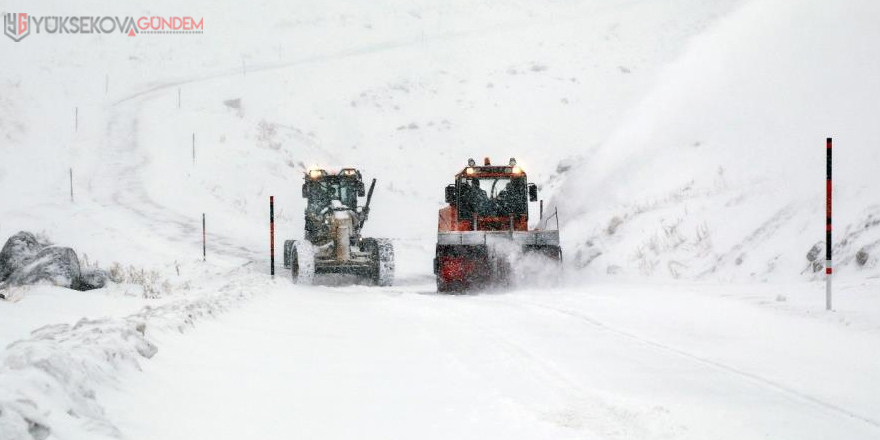 Yüksekova'da 26 köy ve 51 mezra yolu ulaşıma kapalı