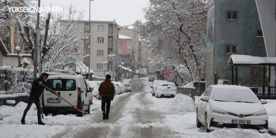 Muş'ta 174 köy yolu ulaşıma kapandı