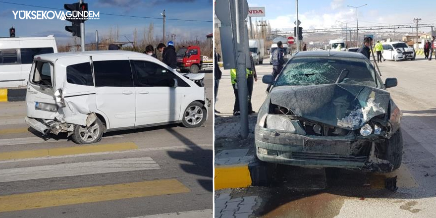 Van’da zincirleme kaza: 2 yaralı