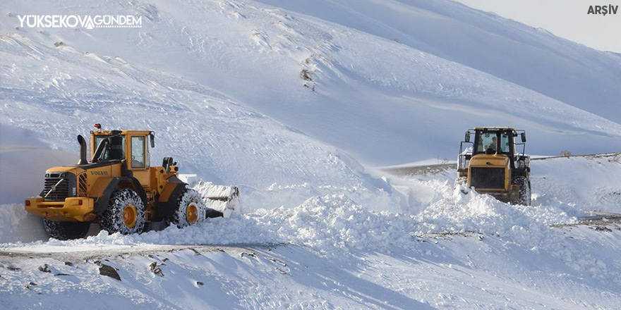 Hakkari'de tüm köy yolları ulaşıma açıldı