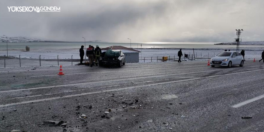 Van'da trafik kazası: 1 ölü, 2 yaralı