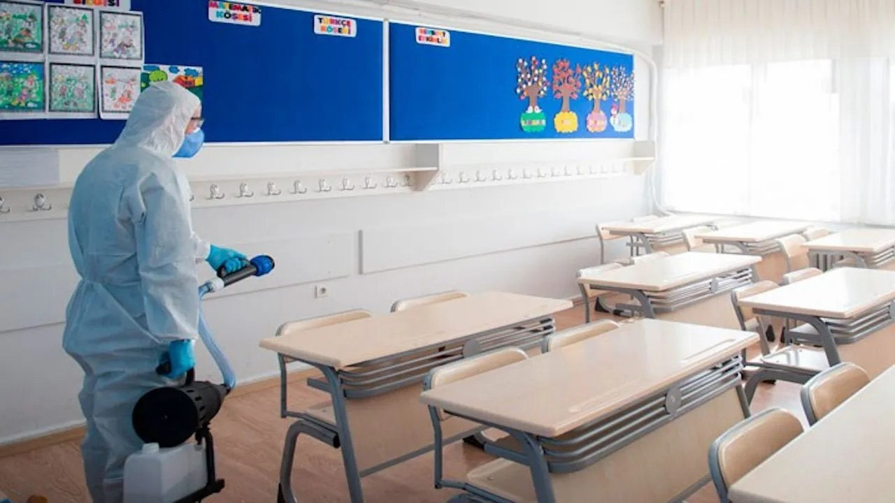 Van’da vaka artınca 2 okul daha tatil edildi