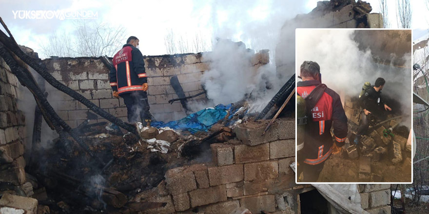 Yüksekova'da yangın maddi hasara neden oldu