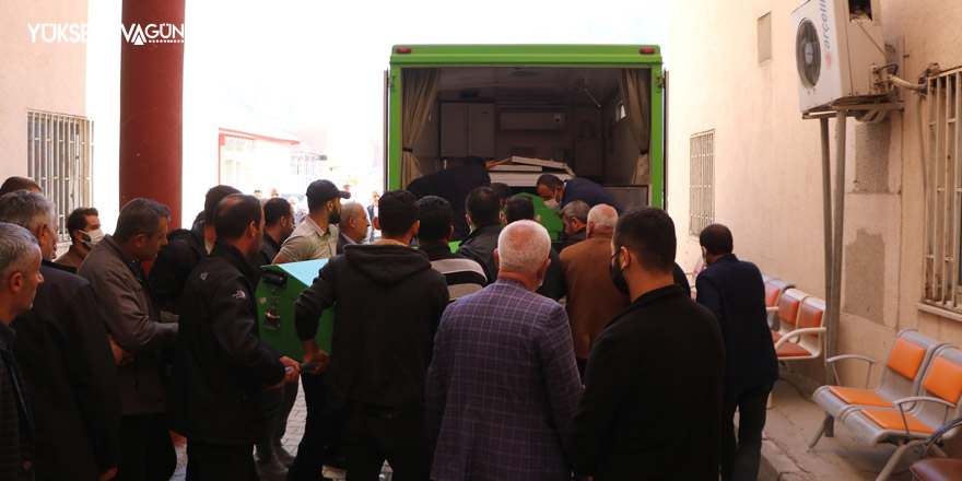 Hakkari'de ölen 2 işçinin cenazesi memleketlerine gönderildi