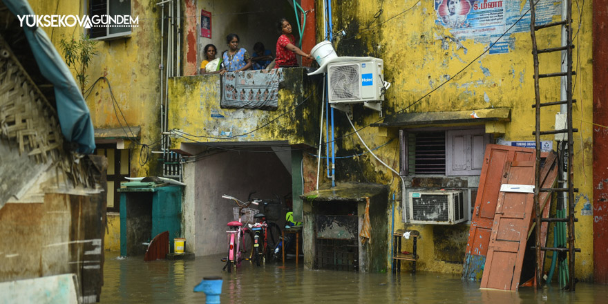 Hindistan'daki sel felaketinde 5 kişi hayatını kaybetti