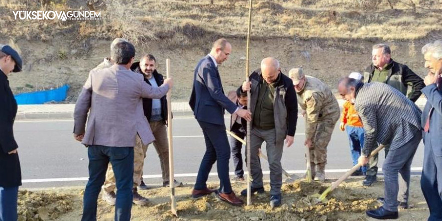 Esendere Belediyesi 500 fidan dikti