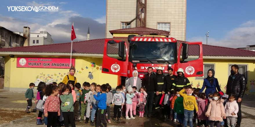 Yüksekovalı minikler itfaiye erleriyle tanıştı