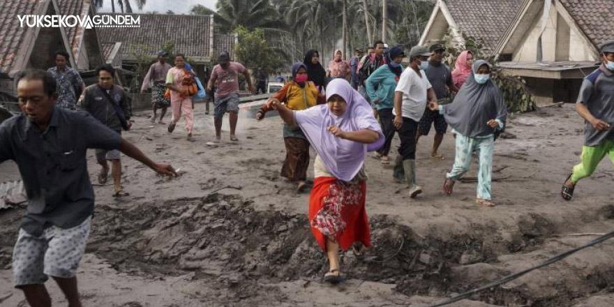 Endonezya'daki yanardağ patlamasında can kaybı 13'e yükseldi