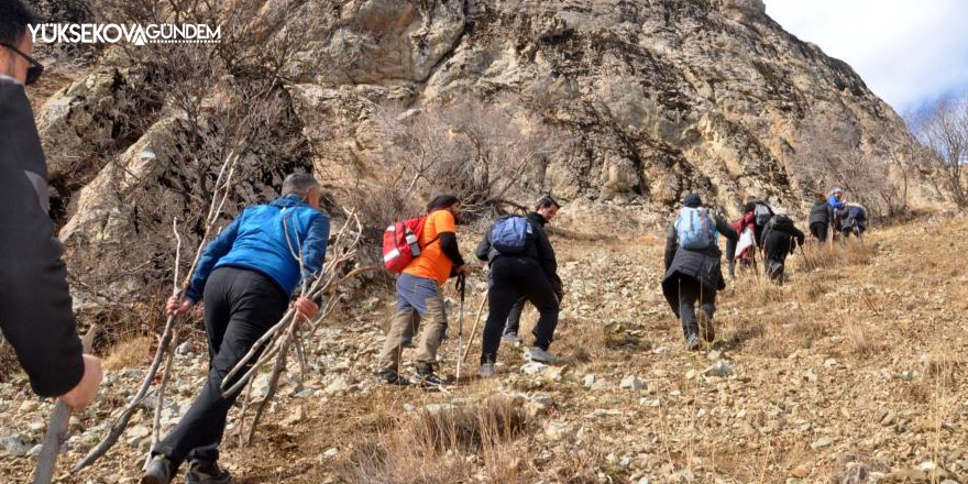 Şemdinli'deki Efkar Dağı’na yürüyüş