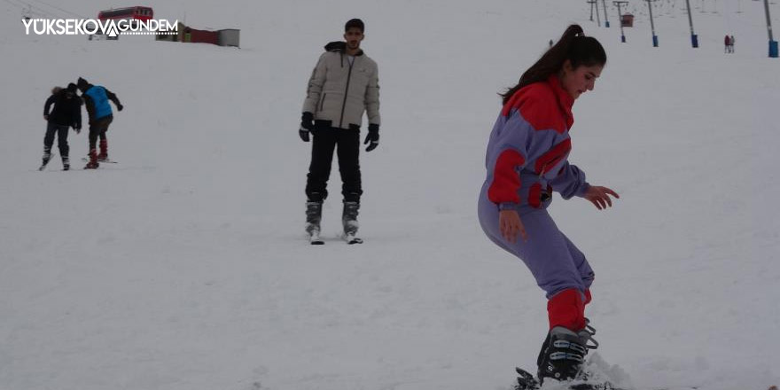Van’da 3 yılın ardından kayak sezonu açıldı