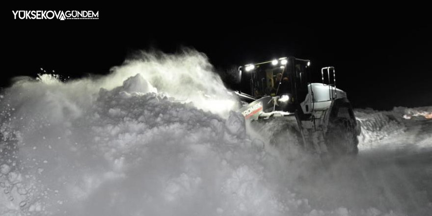 2800 metre yükseklikte kardan kapanan yollar açılıyor