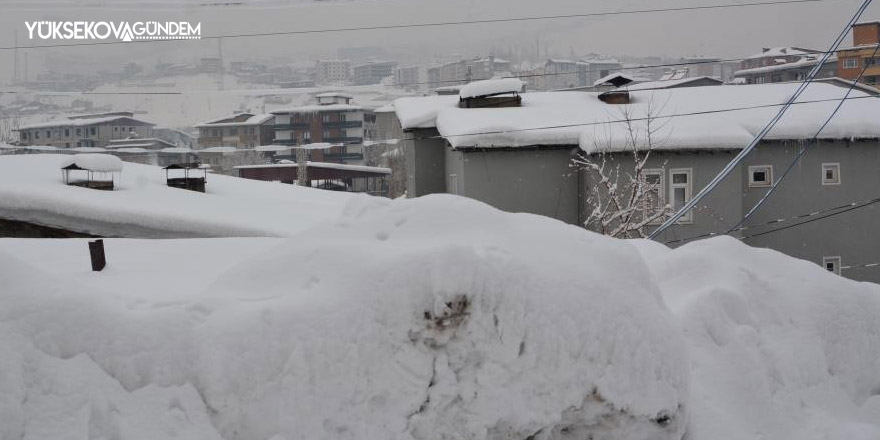 Hakkari'de 78 yerleşim yerinin yolu ulaşıma kapandı