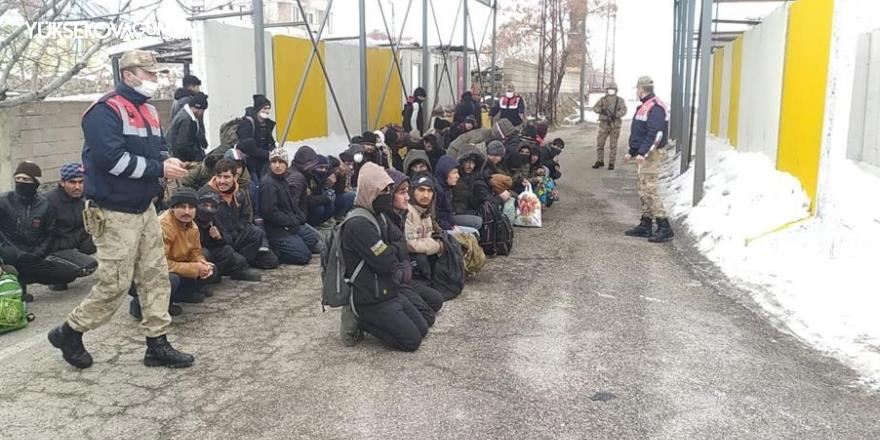 Van’da 130 düzensiz göçmen yakalandı