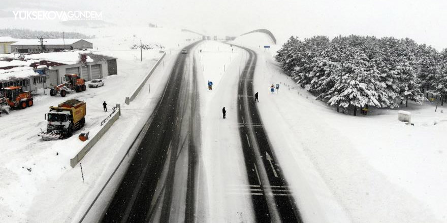 Erzincan’ın yüksek kesimlerinde kar yağışı etkisini artırdı