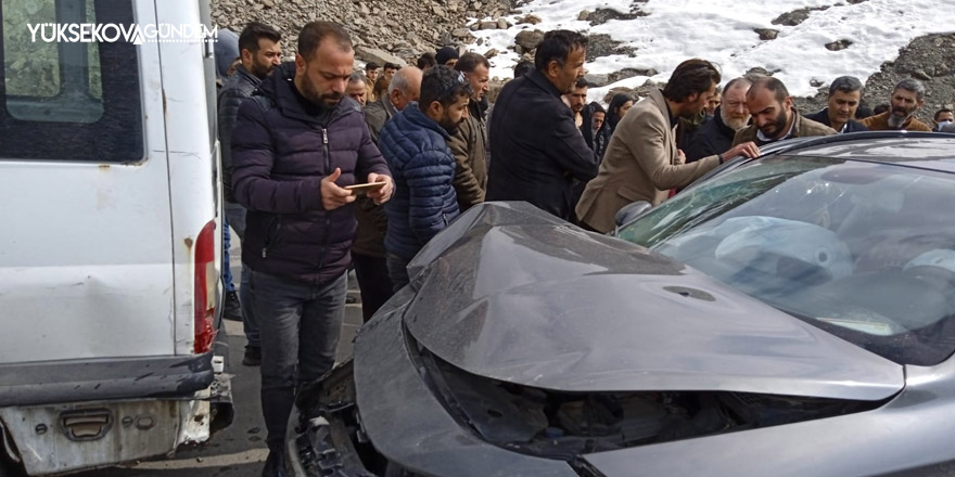 HDP Hakkari milletvekilin aracı kaza yaptı