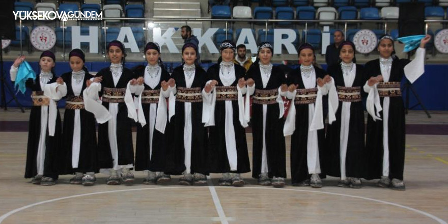 Hakkari'de ‘Kulüpler Arası Halk Oyunları Yarışması’ düzenlendi
