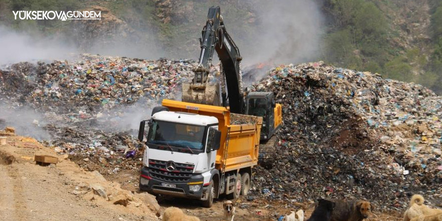Şemdinli'de vahşi çöp depolama alanı kaldırılıyor
