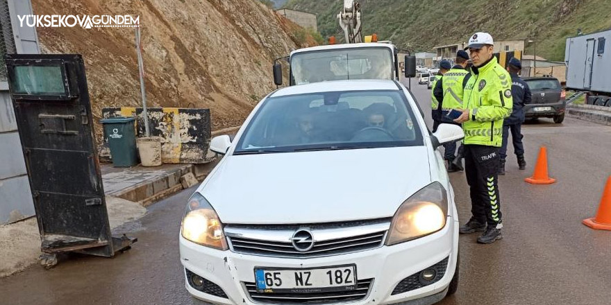 Şemdinli’de bayram öncesi trafik denetimi uygulaması