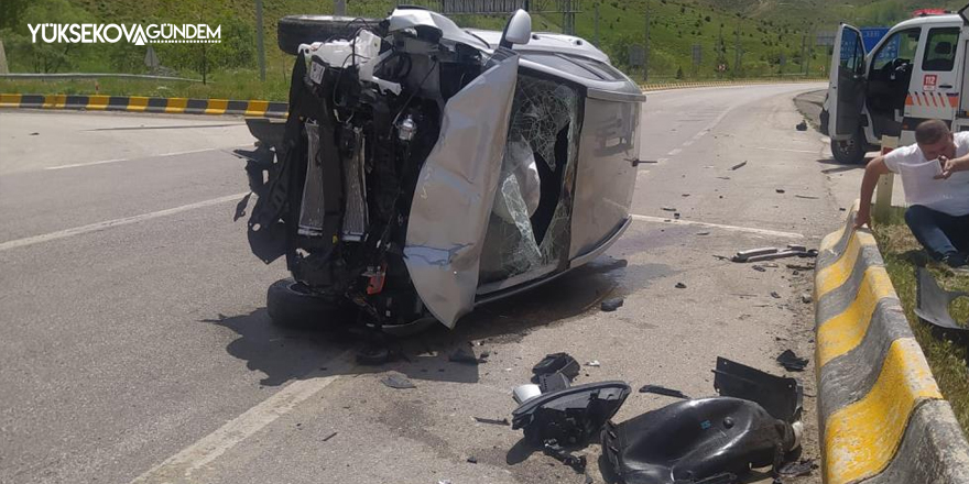 Van-Tatvan karayolunda kaza: 13 yaralı