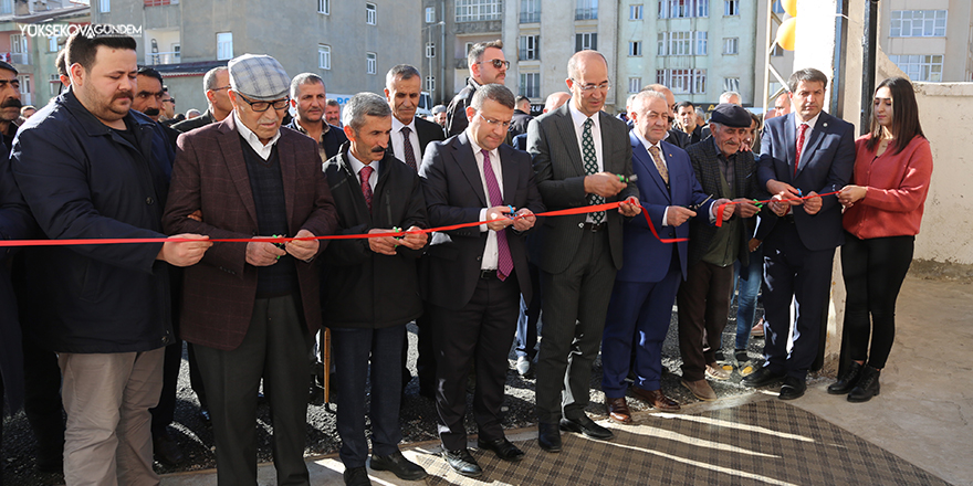 Yüksekova Kanıt Özel Öğretim Kursu törenle açıldı