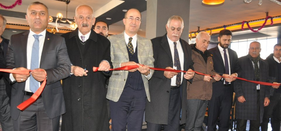 Yüksekova'da 'Ottoman Cafe' Açıldı