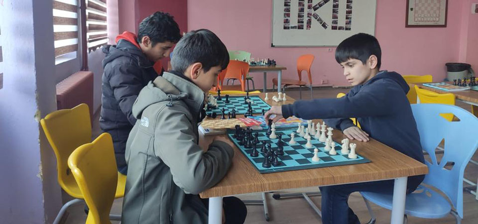 “Eğitimle Yeniden Buluşma” projesi Hakkari'de meyvelerini vermeye başladı