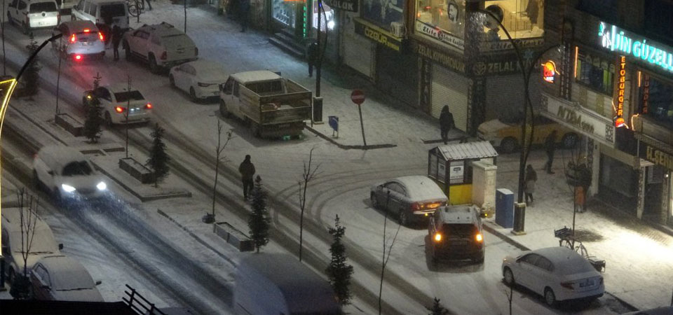 Yüksekova'da Kar Yağışı