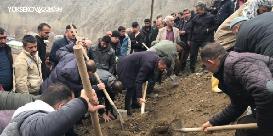 Hakkari'de hayatını kaybeden 20 yaşındaki Zilan toprağa verildi