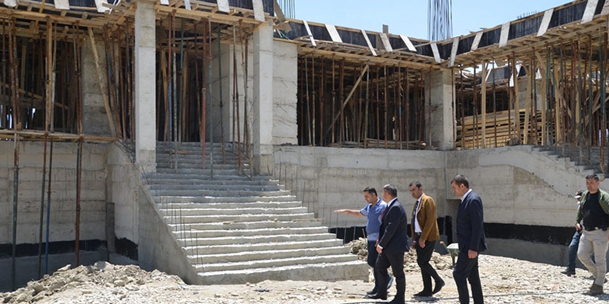Yüksekova Halk Eğitim Merkezi yeni binasına kavuşuyor